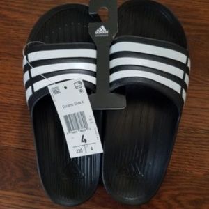 NWT Adidas Duramo Black and White Slides Sandals